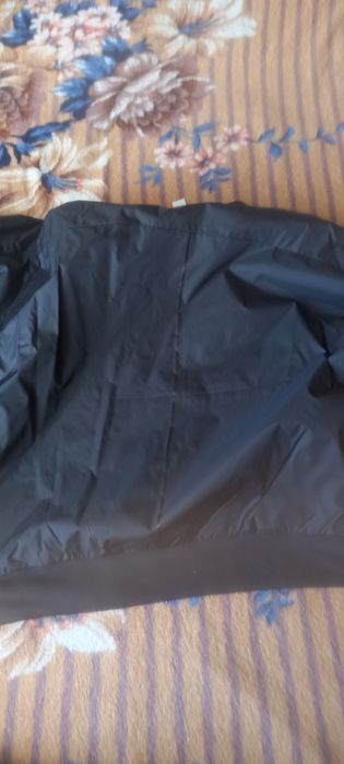 Продам бомбер мужской