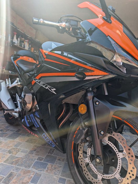 Vând renumita Honda CBR ,500 cm in foarte bune condiții!