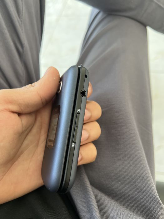 Samsung duos ochilib yopiladigan knopka kamerali 2 sim