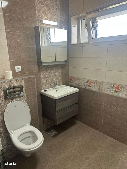 2 camere zona Vivo, etaj 1, Razoare