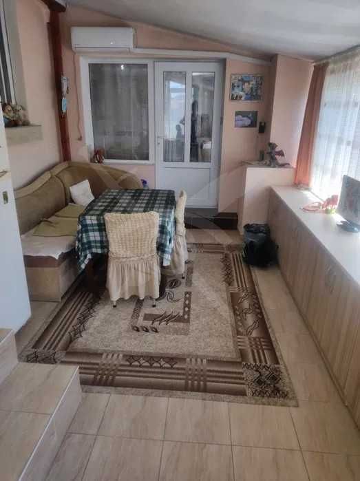 Продава се Къща в София, Хладилника - 124 кв.м за 1210 €/кв.м - Снимка #1