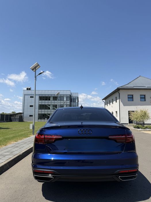 AUDI A4 2022 — imagine 2