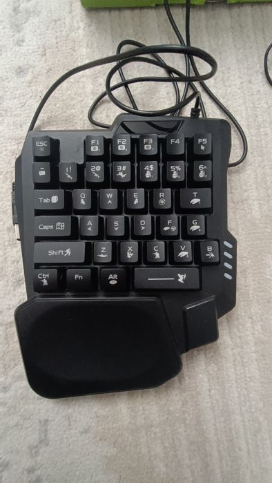 Мышь и клавиатура для телефона