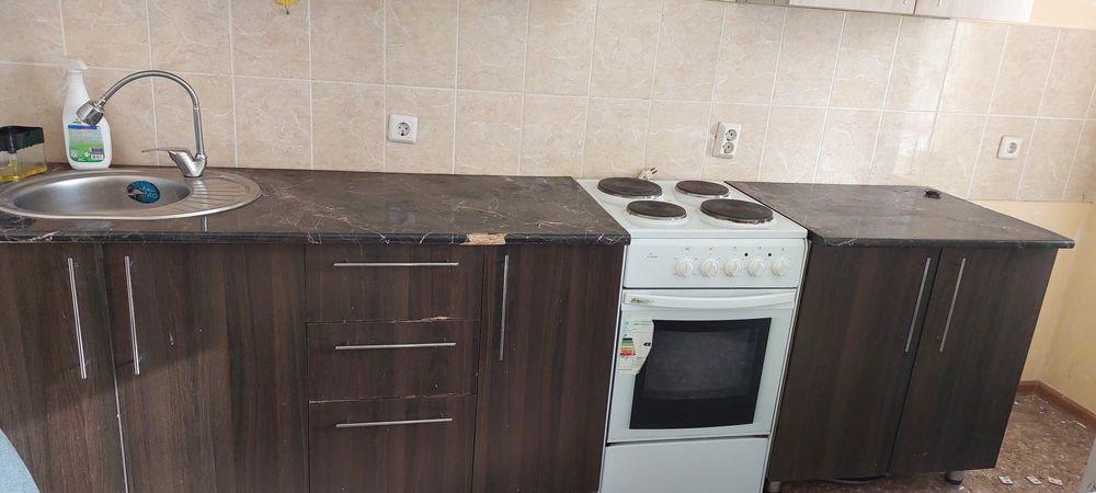 Отдам даром люстру, стуля