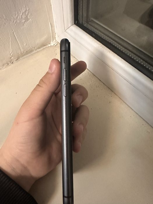 Продаю Iphone 11,64gb