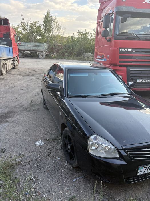 Приора 2011 год хорошая