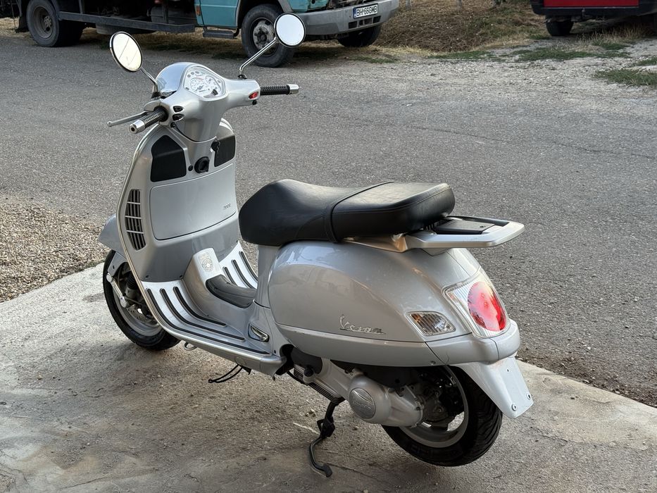 Vespa granturismo 200L