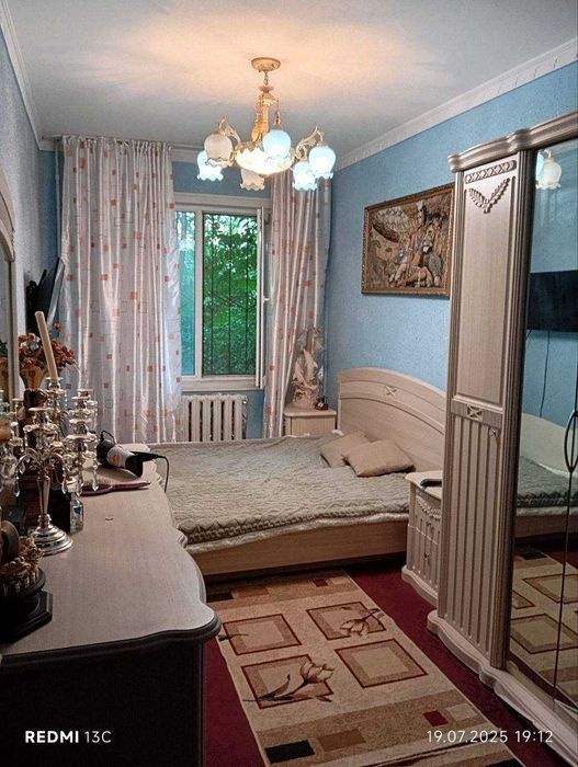 Продается 2 комнатная Квартира  Феруза Эко Базар 1 Этаж  №Ш433