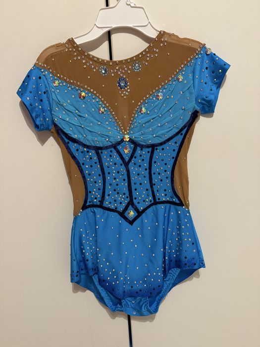 Трико за художествена гимнастика 10-11 год.