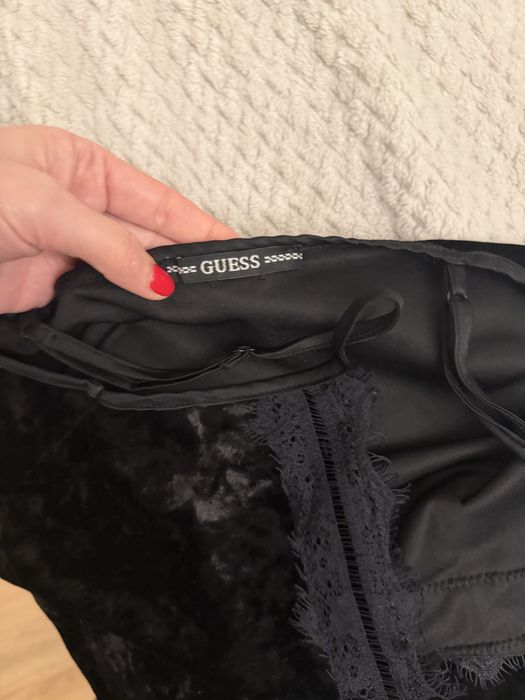 Дамски потник Guess,отлично състояние ,