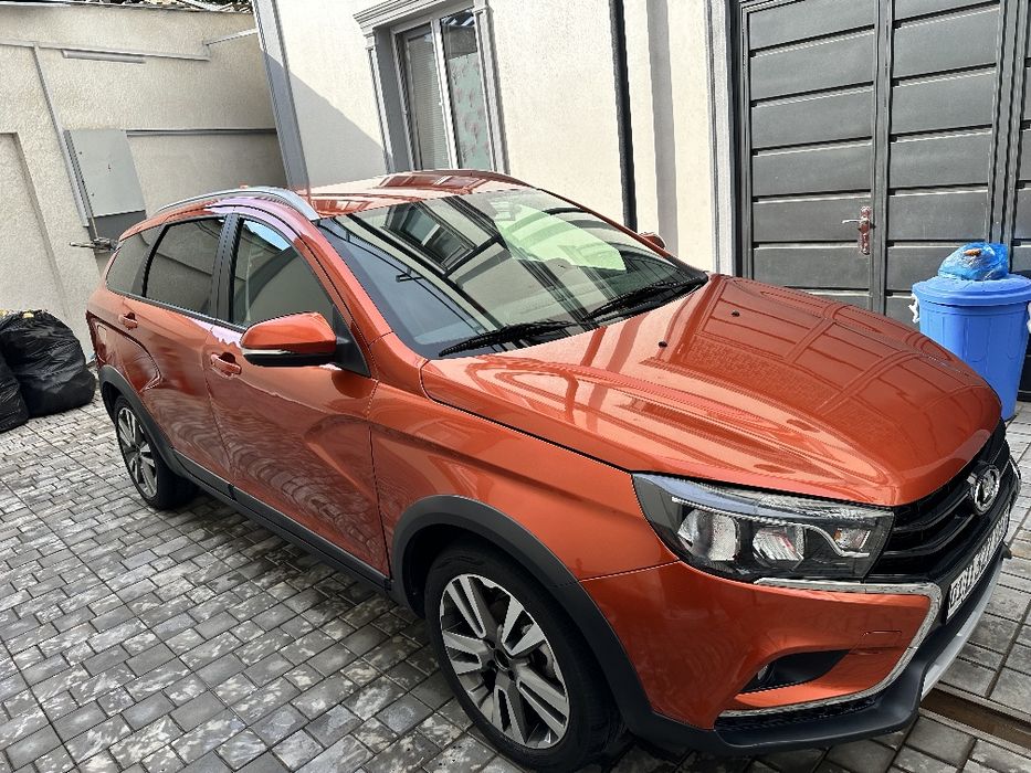 Lada Vesta SW Kross 1.8