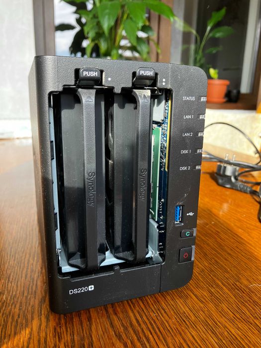 NAS Synology DS220+ 6GB RAM + HDD Seagate IronWolf Pro 16TB