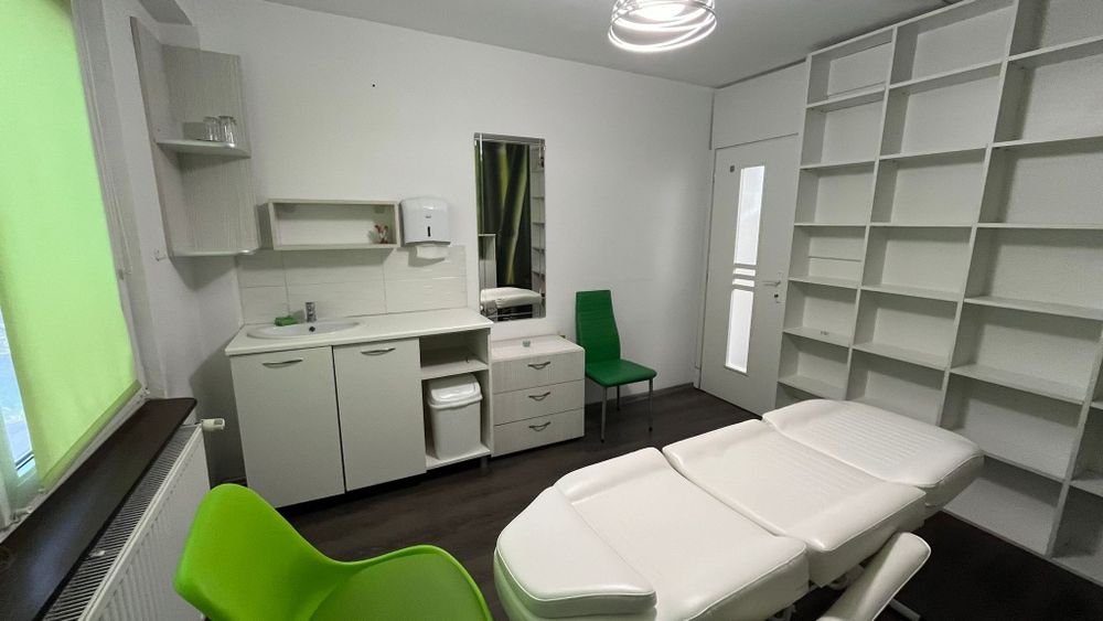Închiriez post frizerie și cosmetica