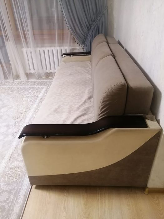 Продам диван с оттоманкой