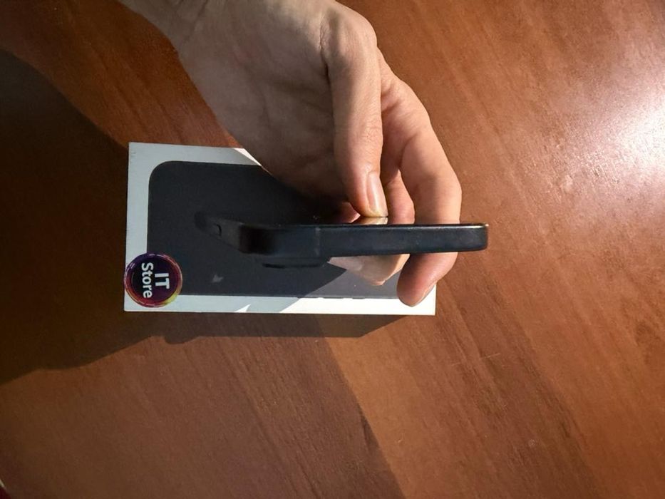 Iphone 16 128GB 90% Black