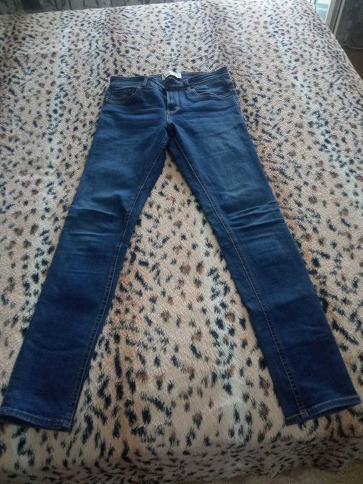 продам женскую одежду