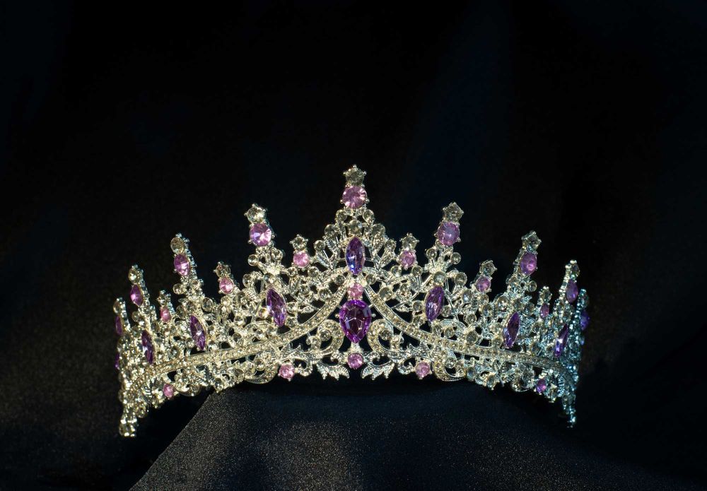 Диадема, корона с аметистовыми кристаллами. Доставка включена.