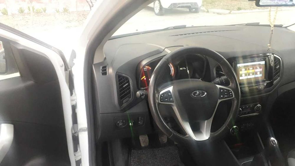 LADA XRAY CROSS srochno sotiladi