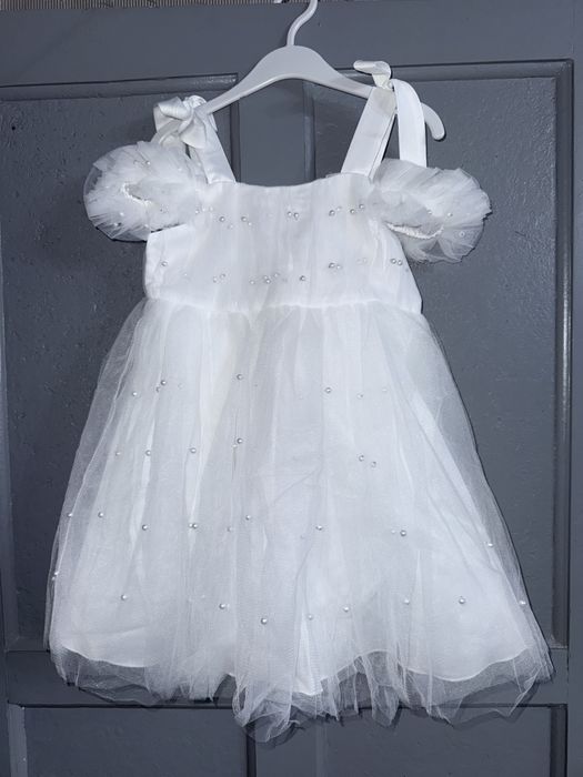 Нарядные платья на девочку