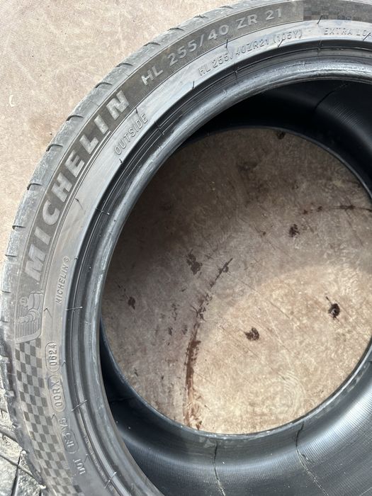 Продавам гуми Michelin Pilot Sport 4s  285/35/21-255/40/21