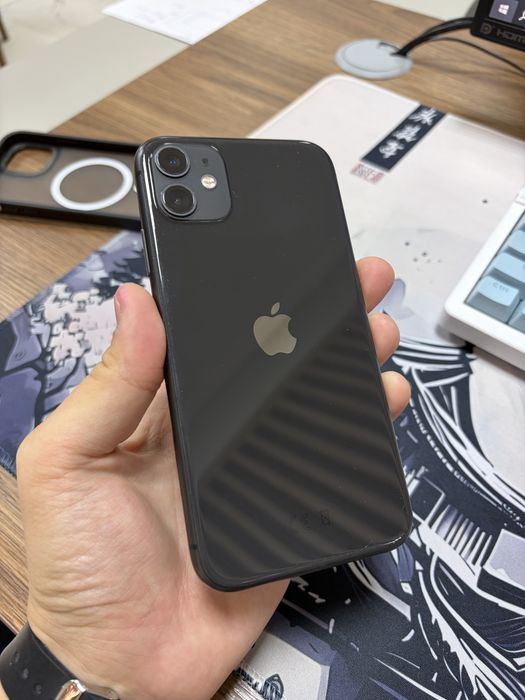 Продам Iphone 11