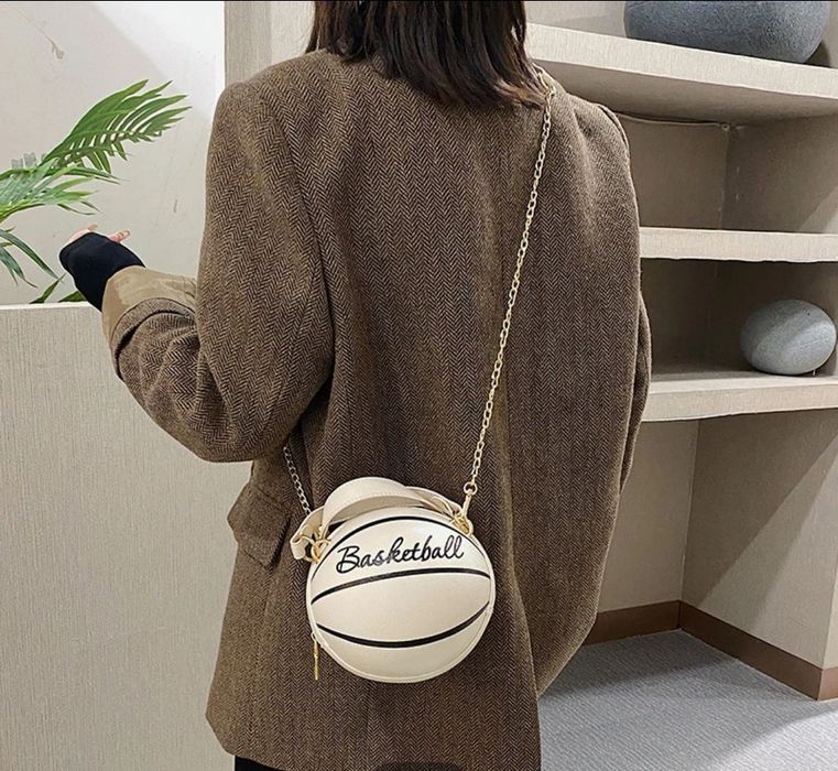 Новая сумка в виде мяча