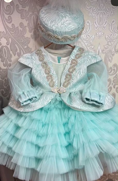 Продам б/у платье