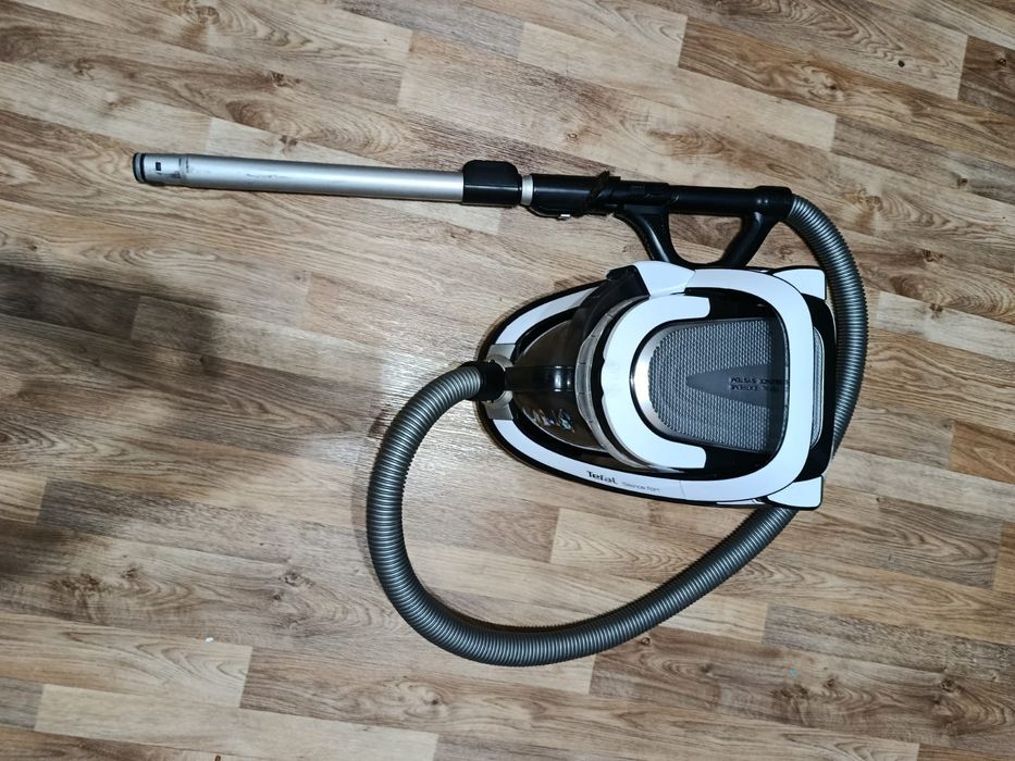 Пылесос Tefal рабочий