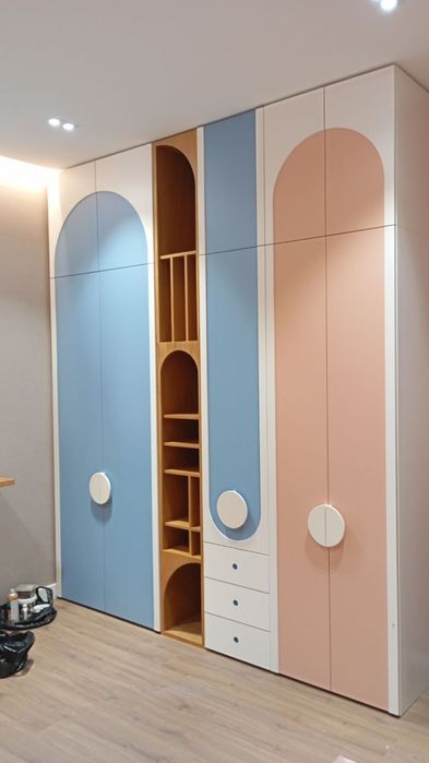 Корпусная мебель, шкафы, кухни, спальни, Межкомнатные двери.