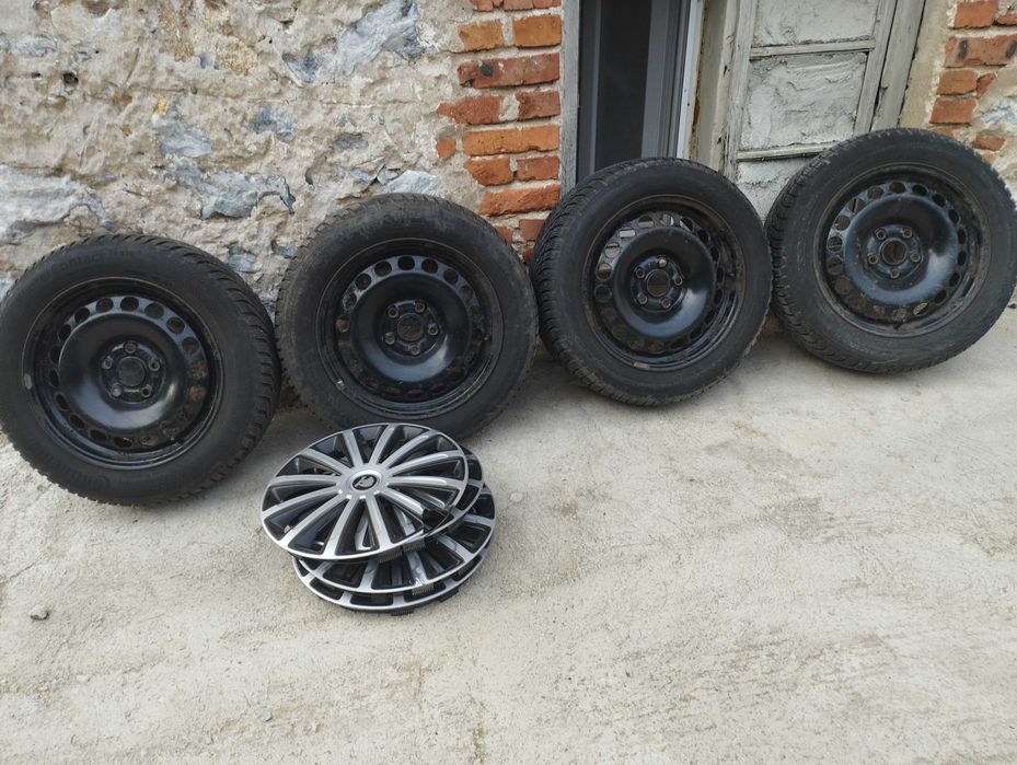 Зимни гуми 205 55 16 Continental -2бр. 23/22 и Nokian-2бр. 26/21