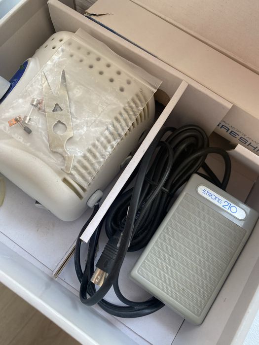 Аппарат для маникюра Strong 210 105L