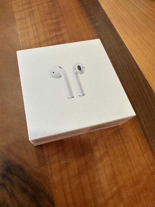Безжични слушалки с зареждащ кейс Airpods gen 2 оригинални