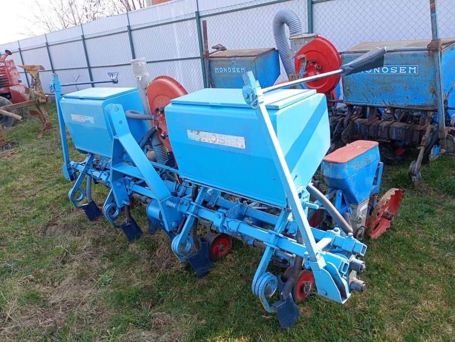 Semănători porumb monosem