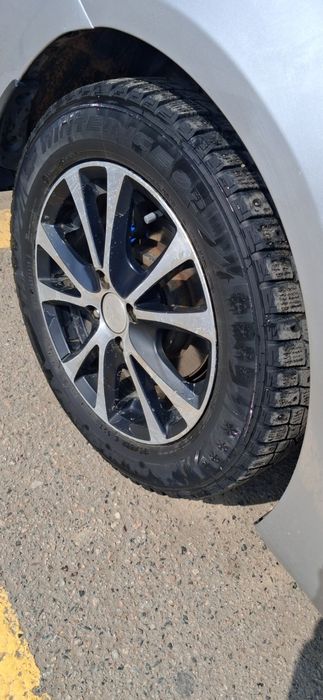 Шины зимние Dunlop