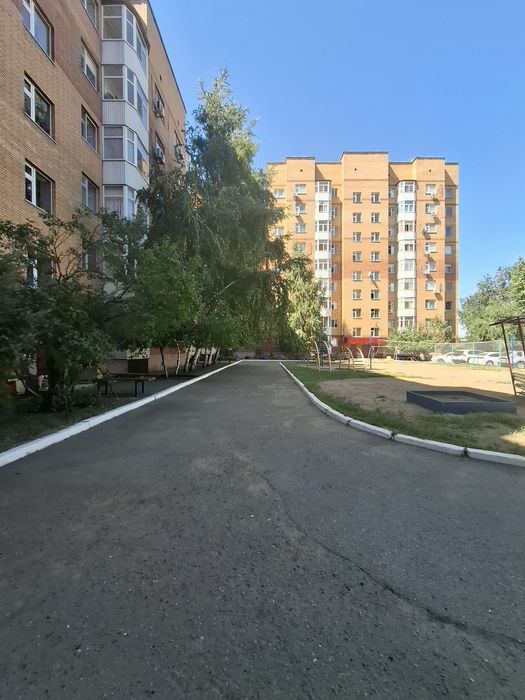 4 ком кв , есть 2 этаж