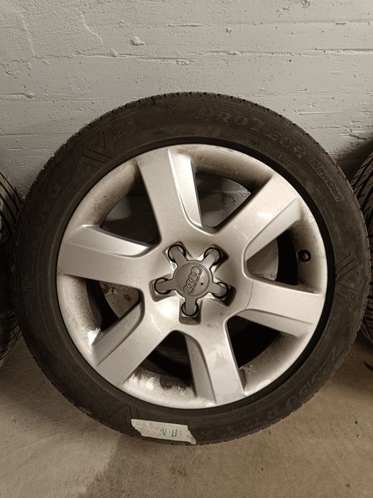 Оригинални алуминиеви джанти за Ауди А4 17 цола.
