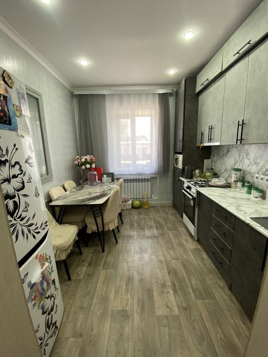 Продаются два дома с магазином