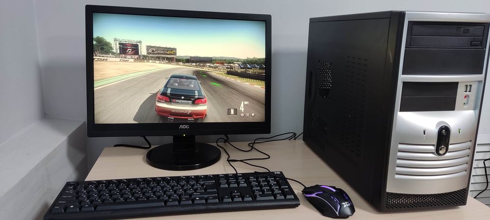 Продам компьютер в комплекте