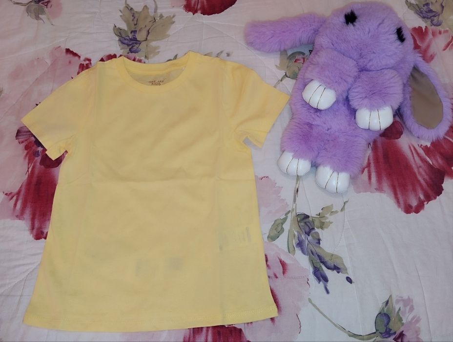 Футболки для девочек