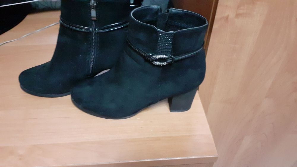 Замшевые ботиночки