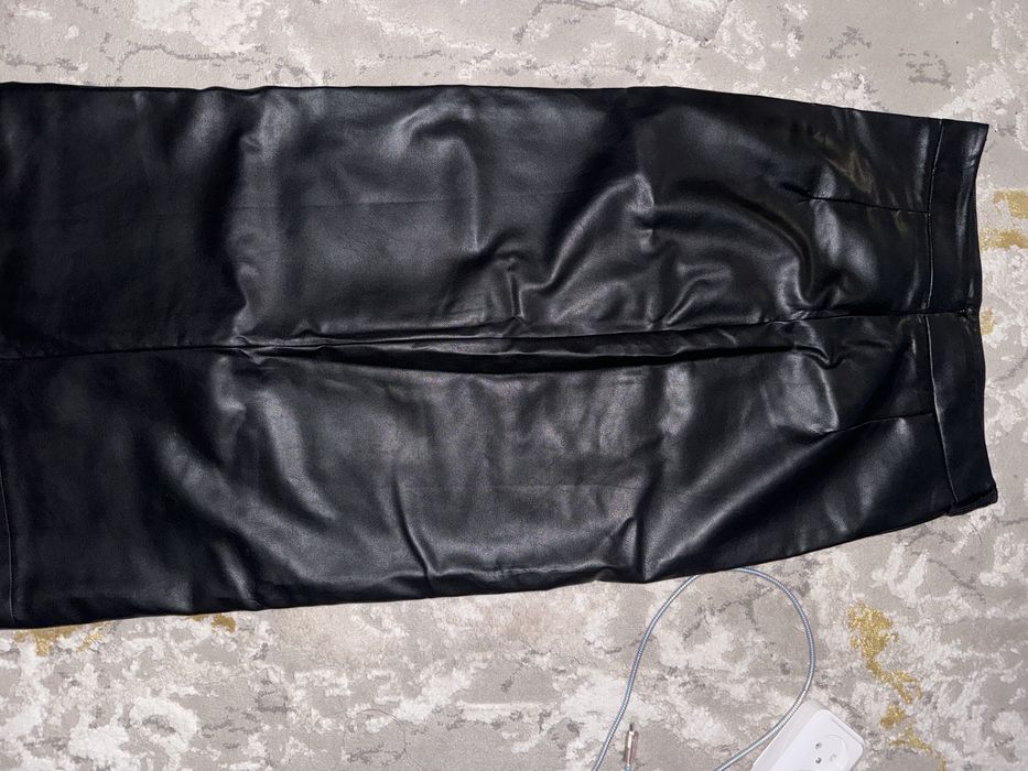 Продам кожанную юбку.