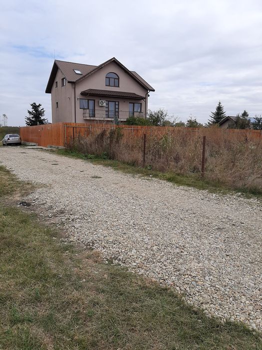 Tere  PERIS  - Movila cu  UTILITATI  + Asfalt