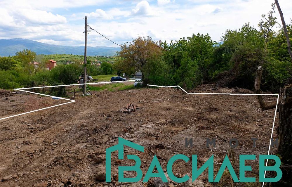 Продава ПАРЦЕЛ област Перник, с. Люлин