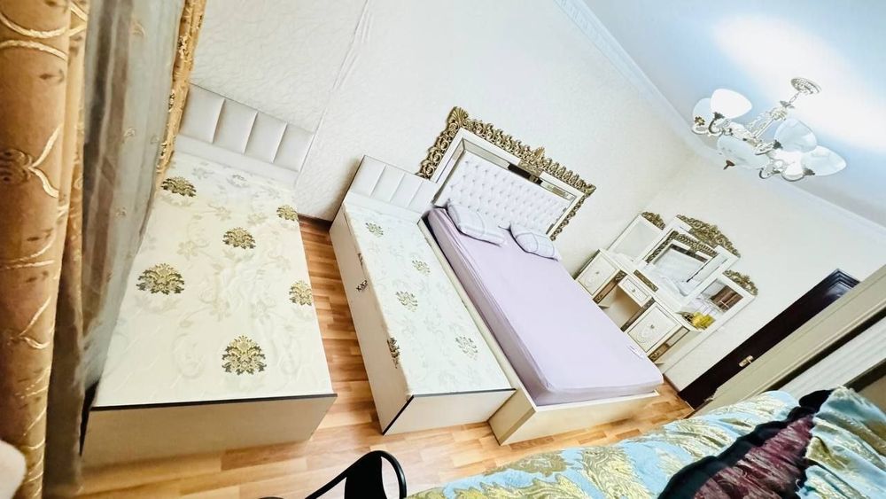 Bez Makler Samarqand Darvoza Inbazar yonidagi  kvartira qizlar uchun i