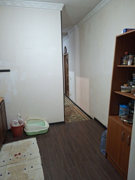 Продаётся 4х ком квартира в Чирчике 9 микрорайон ориентир 10ая автоб