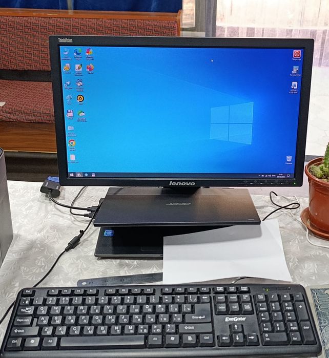 Noutbuk Manitor sotiladi narxi  kelishiladi