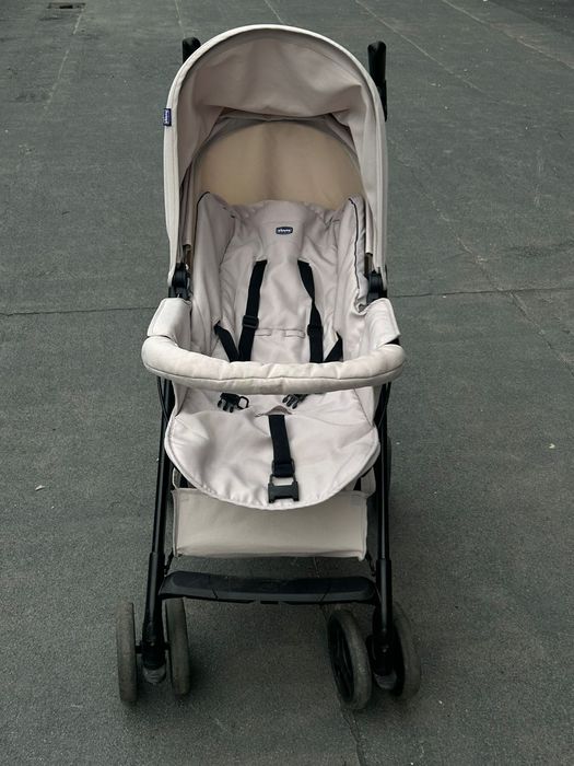 Продам коляску Chicco (оригинал)
