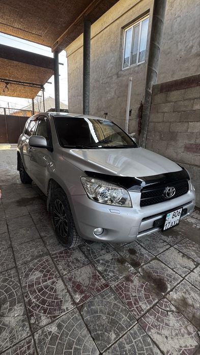 Автомобиль  RAV 4 рассмотрю варианты