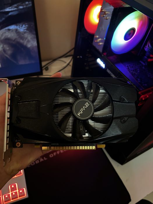 GTX 1050 TI 4GB.