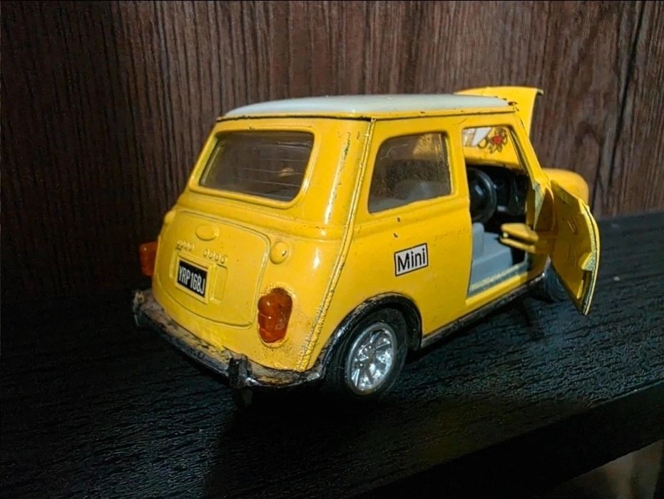 Mini Cooper Clasic Galben Jucărie Metal Die-Cast - Uși Capotă Mobile